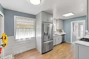 4134 Atlantic Ave, Schiller Park, IL 60176 - Photo 5