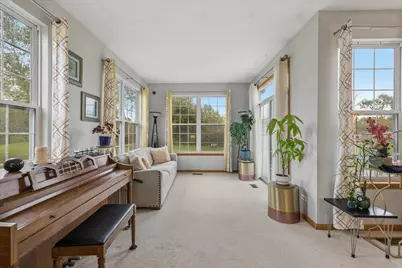 39581 N Cambridge Boulevard, Beach Park, IL 60083 - Photo 9