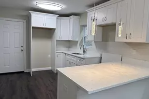 6525 S Fairfield Ave, Chicago, IL 60629 - Photo 5