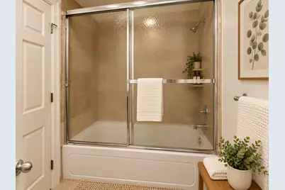 1514 W Thomas Street #4B, Chicago, IL 60642 - Photo 13