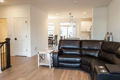 30W004 Brayman Court, Warrenville, IL 60563 - Photo 5