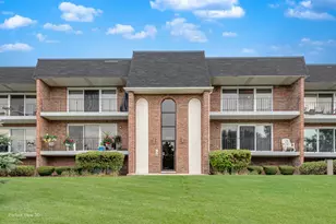 15702 Lake Hills Ct, Orland Park, IL 60462 - Photo 1