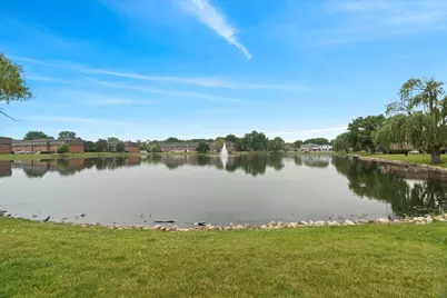 9428 Bay Colony Drive #1S, Des Plaines, IL 60016 - Photo 11