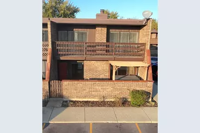 1206 Kenneth Circle #1206, Elgin, IL 60120 - Photo 1
