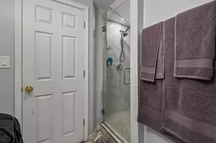 10100 S Bensley Ave, Chicago, IL 60617 - Photo 13