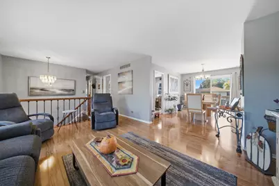 944 Lacrosse Street, Carol Stream, IL 60188 - Photo 7