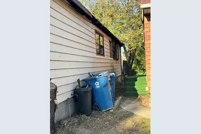518 Calumet Way, Calumet City, IL 60409 - Photo 3