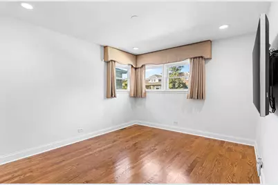 5701 W Henderson Street, Chicago, IL 60634 - Photo 9