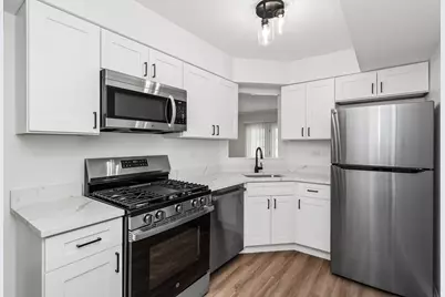 4252 Central Road #102, Glenview, IL 60025 - Photo 1