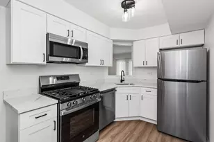 4252 Central Rd, Glenview, IL 60025 - Photo 1