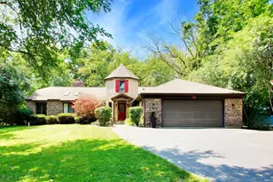 700 N Maple St, Prospect Heights, IL 60070 - Photo 1
