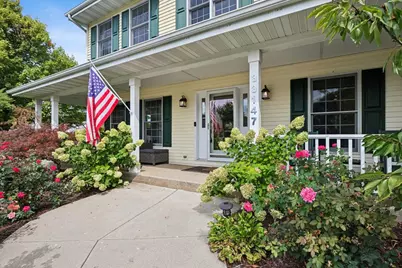 33147 N Lake Shore Drive, Grayslake, IL 60030 - Photo 5