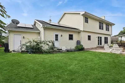 33147 N Lake Shore Drive, Grayslake, IL 60030 - Photo 25
