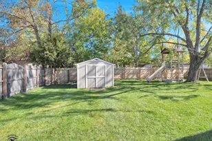 225 Oakhurst Rd, Matteson, IL 60443 - Photo 21