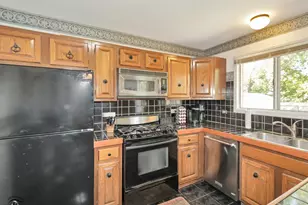 225 Oakhurst Rd, Matteson, IL 60443 - Photo 11
