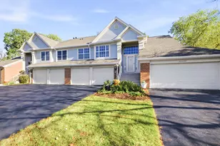 30W101 Willow Ln, Warrenville, IL 60555 - Photo 3