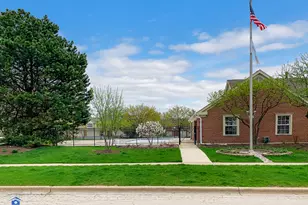 30W101 Willow Ln, Warrenville, IL 60555 - Photo 29