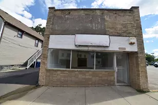 1813 Washington St, Waukegan, IL 60085 - Photo 1