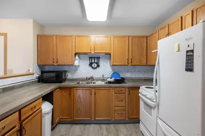 801 N McLean Boulevard #222, Elgin, IL 60123 - Photo 9