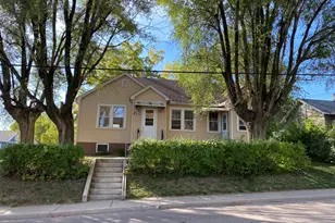 1104 Pulaski St, Peru, IL 61354 - Photo 1