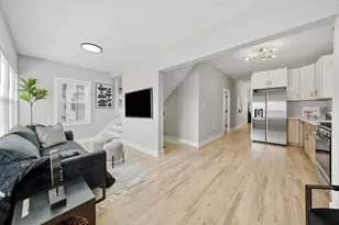 10546 S Ave J, Chicago, IL 60617 - Photo 11