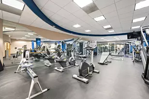 260 E Chestnut St, Chicago, IL 60611 - Photo 17
