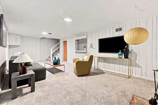 2111 Lincolnwood Dr, Evanston, IL 60201 - Photo 25