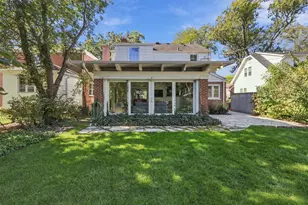 2111 Lincolnwood Dr, Evanston, IL 60201 - Photo 29
