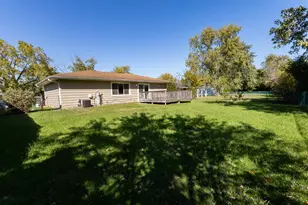 17751 Hillcrest Dr, Country Club Hills, IL 60478 - Photo 21