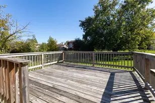 17751 Hillcrest Dr, Country Club Hills, IL 60478 - Photo 23
