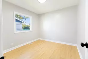 17751 Hillcrest Dr, Country Club Hills, IL 60478 - Photo 13