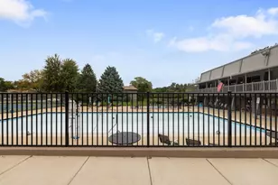 29W381 Emerald Green Dr, Warrenville, IL 60555 - Photo 23