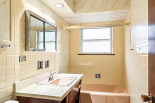 4441 Foster St, Skokie, IL 60076 - Photo 17