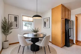 300 Wisconsin Dr, Des Plaines, IL 60016 - Photo 9
