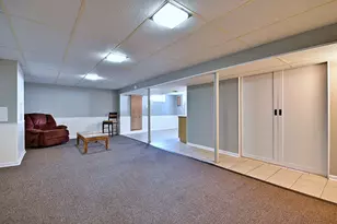 300 Wisconsin Dr, Des Plaines, IL 60016 - Photo 19