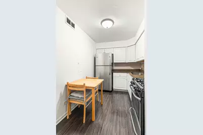 8541 Lotus Avenue #714, Skokie, IL 60077 - Photo 5
