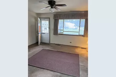 36531 N Douglas Terrace, Gurnee, IL 60031 - Photo 3