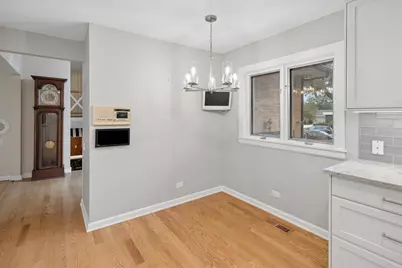 4421 W Lunt Avenue, Lincolnwood, IL 60712 - Photo 13