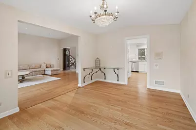 4421 W Lunt Avenue, Lincolnwood, IL 60712 - Photo 7