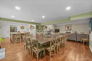 1061 Florida Ln, Elk Grove Village, IL 60007 - Photo 11