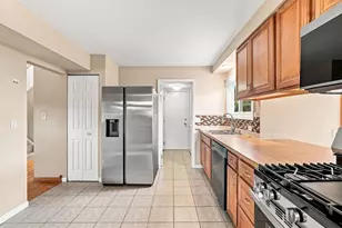 4345 Rock Cove Dr, Hoffman Estates, IL 60192 - Photo 7
