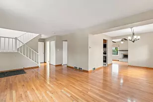 4345 Rock Cove Dr, Hoffman Estates, IL 60192 - Photo 3