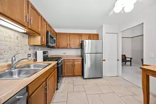 609 Edinburgh Ln, Prospect Heights, IL 60070 - Photo 7