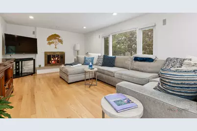 737 Joel Lane, Buffalo Grove, IL 60089 - Photo 9