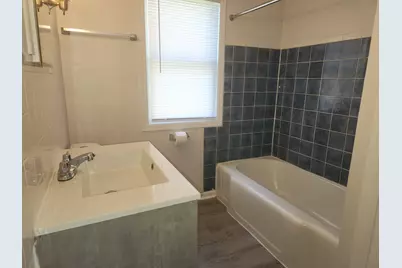 2300 Horeb Avenue, Zion, IL 60099 - Photo 5