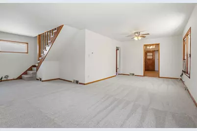 609 Greenbay Avenue, Calumet City, IL 60409 - Photo 3