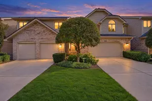 8521 Thistlewood Ct, Darien, IL 60561 - Photo 1