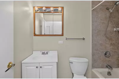 7714 Brookhaven Avenue, Darien, IL 60561 - Photo 15