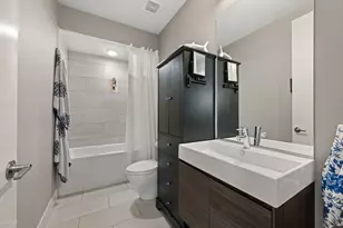 202 Harrison St, Oak Park, IL 60304 - Photo 17