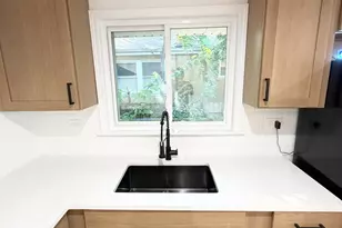 143 E 119th St, Chicago, IL 60628 - Photo 15